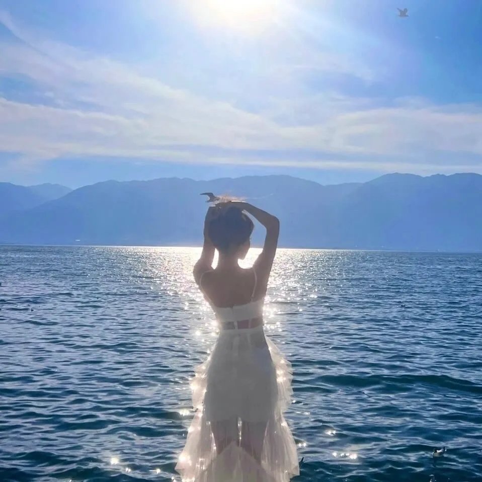 离婚后嫁给前夫死对头被宠成宝