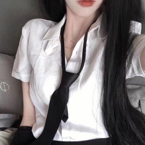 系统坑我冰山校花送我早餐奶